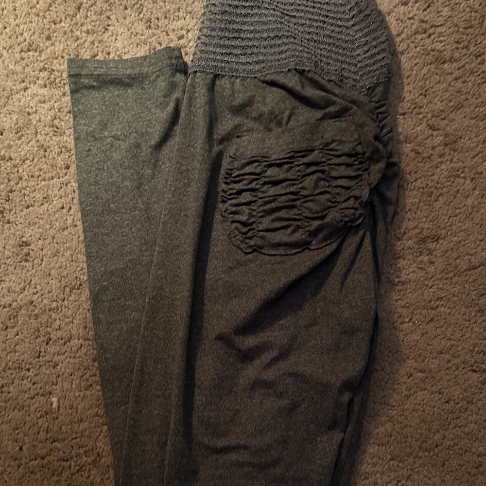 Cute Booty Lounge Gray Leggings